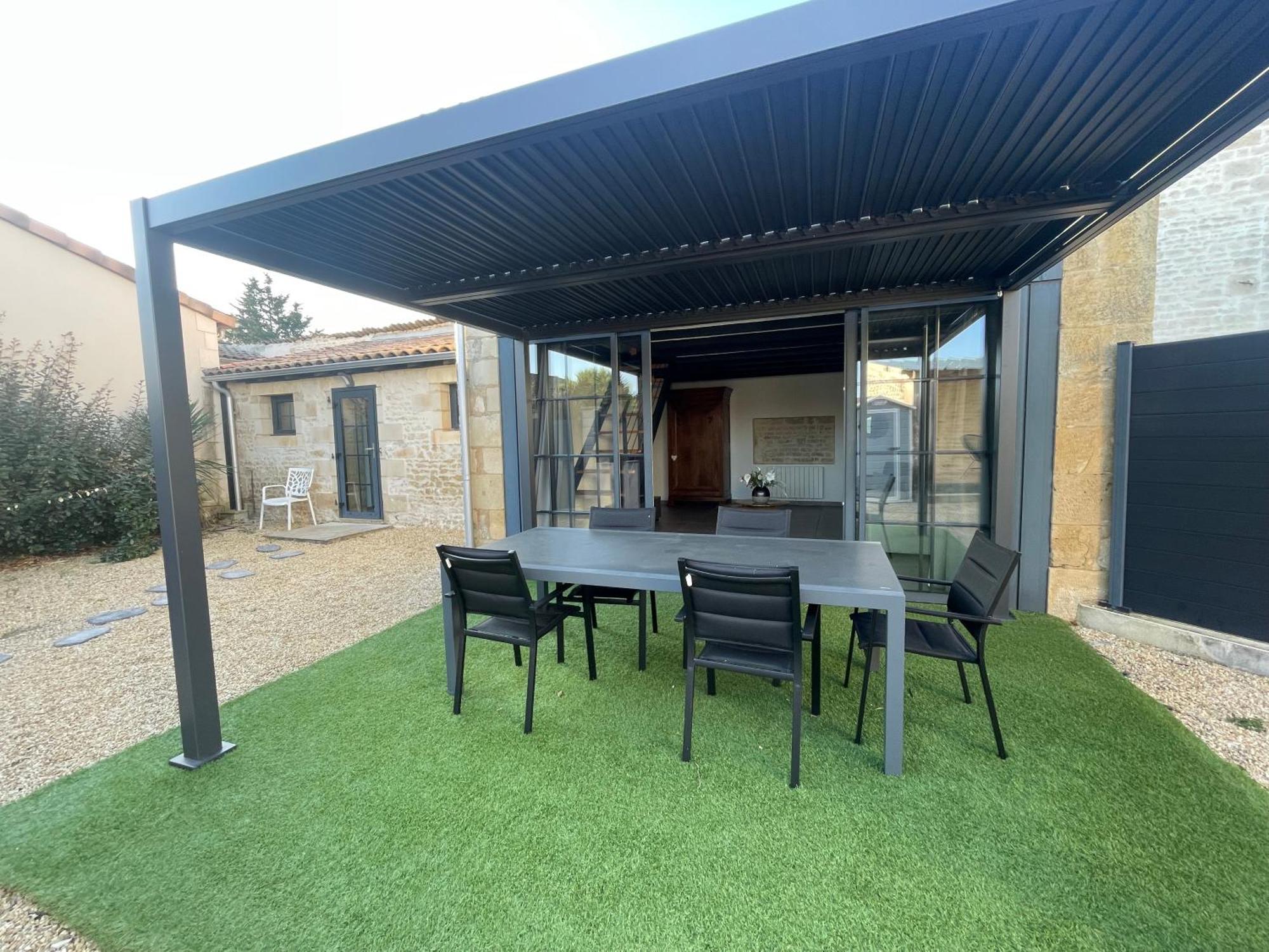 Maison Chaleureuse Avec Parking Sur Place Saint-Gelais Exterior foto